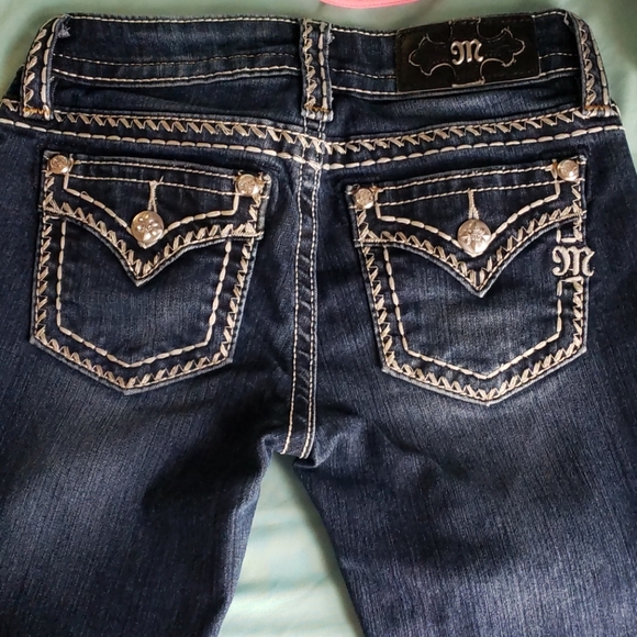 Jeans - Picture 2 of 2